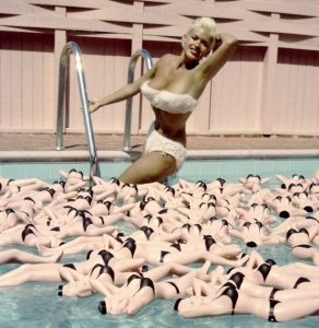historia kostiumu kąpielowego Jayne Mansfield